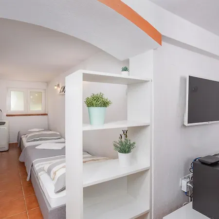 Apartments Villa Temer Pinezici  Exterior photo