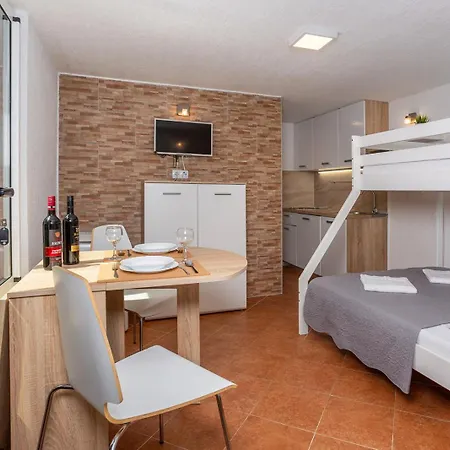 Apartments Villa Temer Pinezici  Exterior photo
